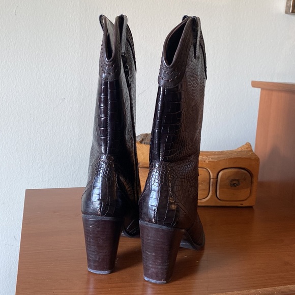 Stuart Weitzman Leather Snake Skin Embossed Cowgirl Boots - Picture 3 of 9